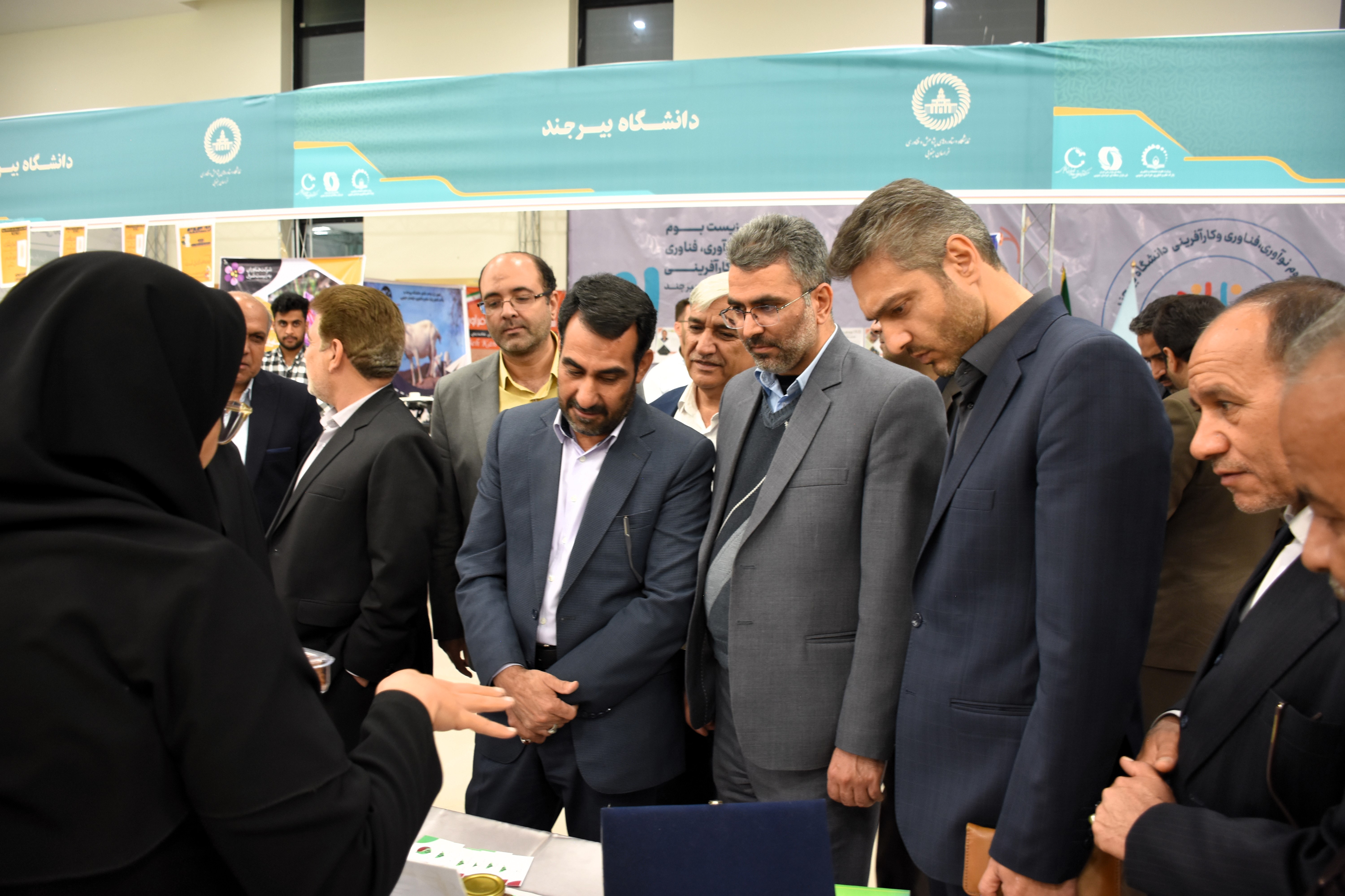نمایشگاه دستاوردهای پژوهش و فناوری استان خراسان‌جنوبی افتتاح شد
